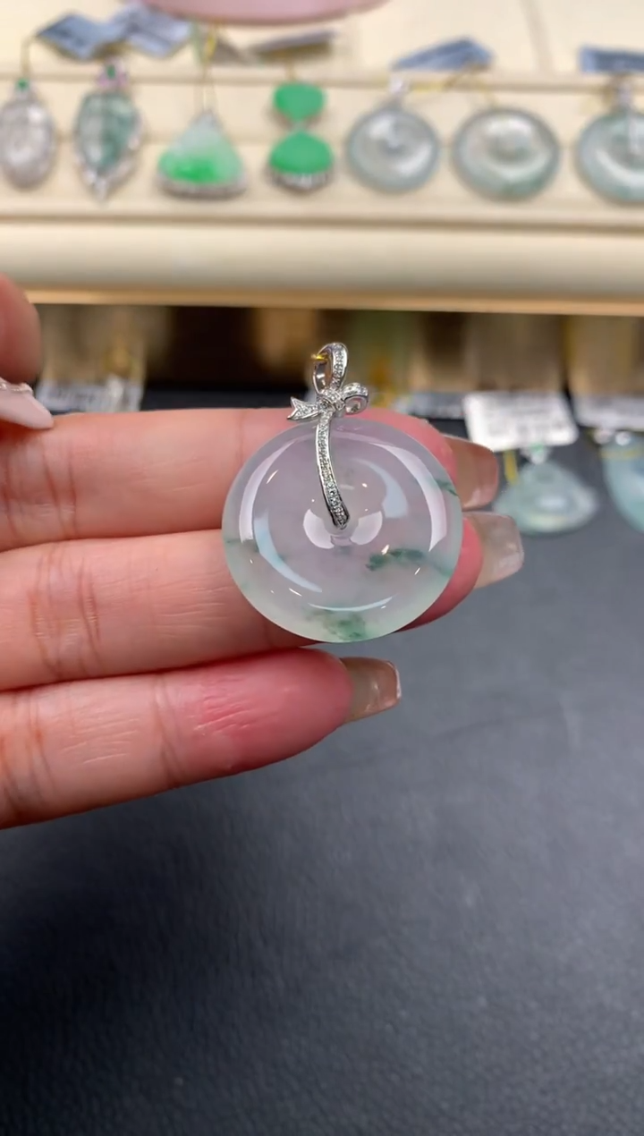 【闪购商品】翡翠颈饰18K金镶嵌D716      