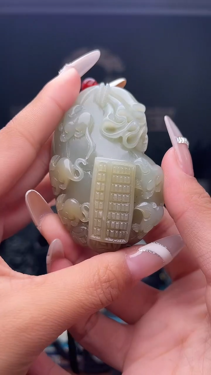 未镶嵌和田玉挂件1