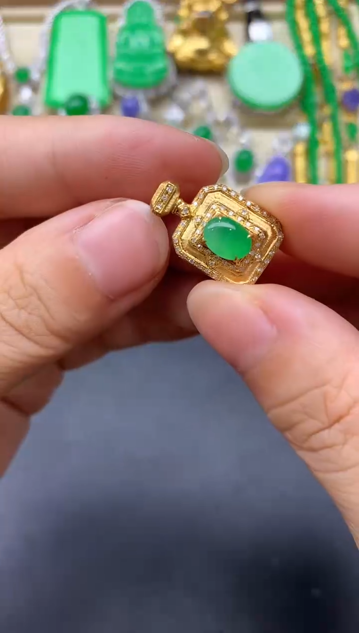 翡翠18K金镶嵌颈饰203-中国好珍宝