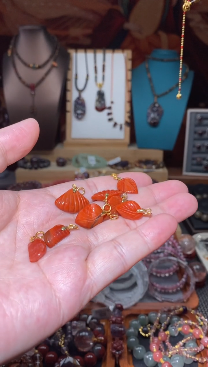 【闪购商品】水晶南hong提溜未镶嵌多样性发一个