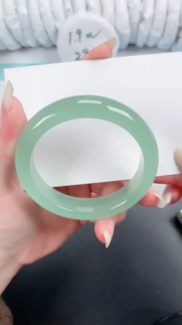 【闪购商品】石英质玉手镯未镶嵌119-56.5