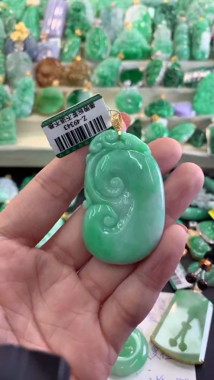 【闪购商品】翡翠吊坠(不含链)18K金镶嵌挂件