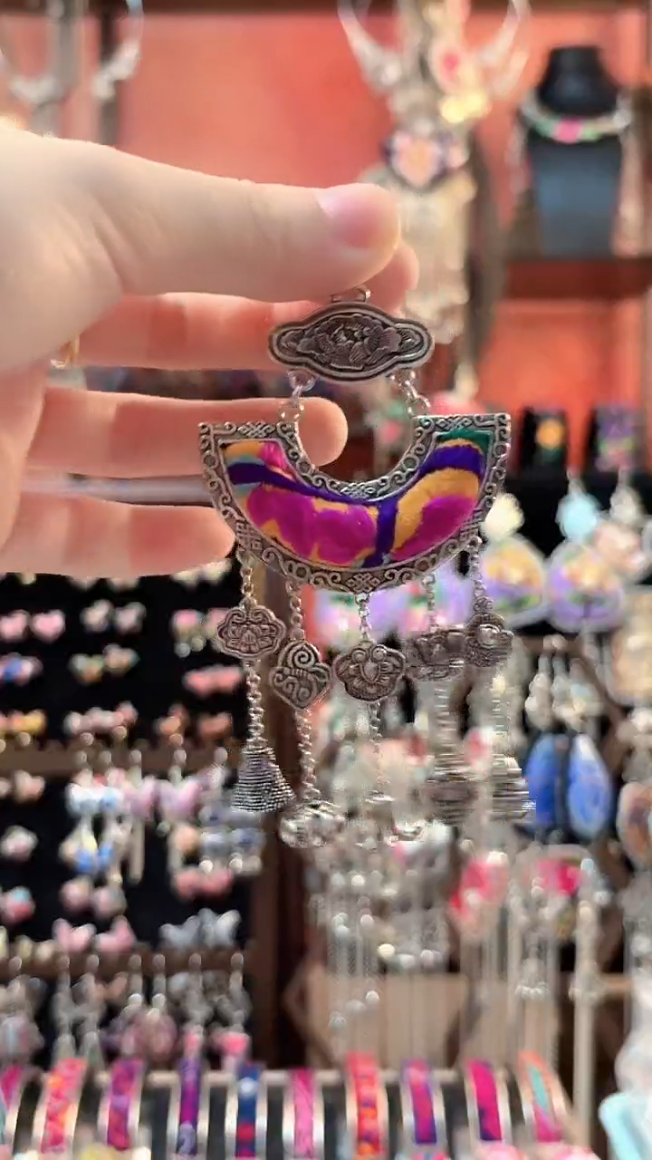 织绣 云织谣民族风精美饰品   202+链子