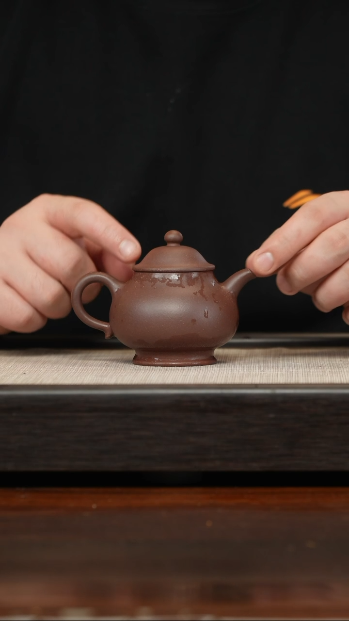 【闪购商品】紫砂茶壶四底云潘