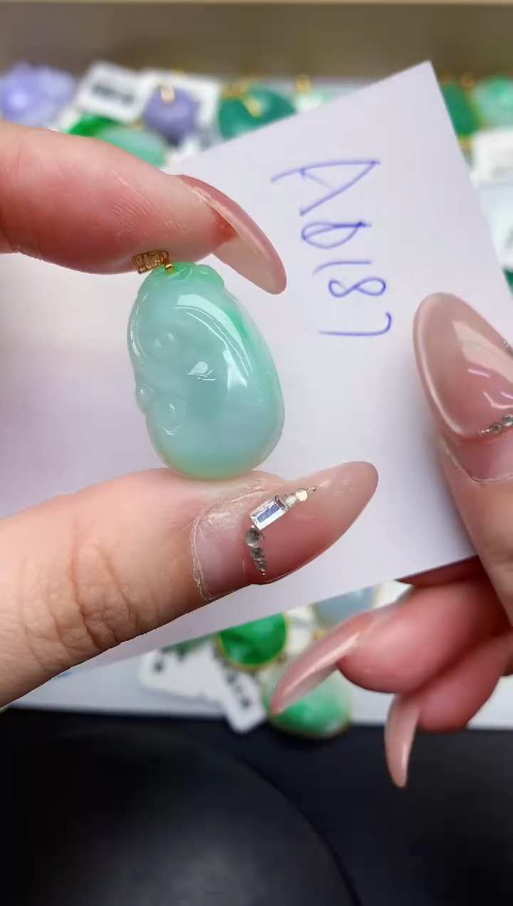 【闪购商品】翡翠颈饰18K金镶嵌000000000000