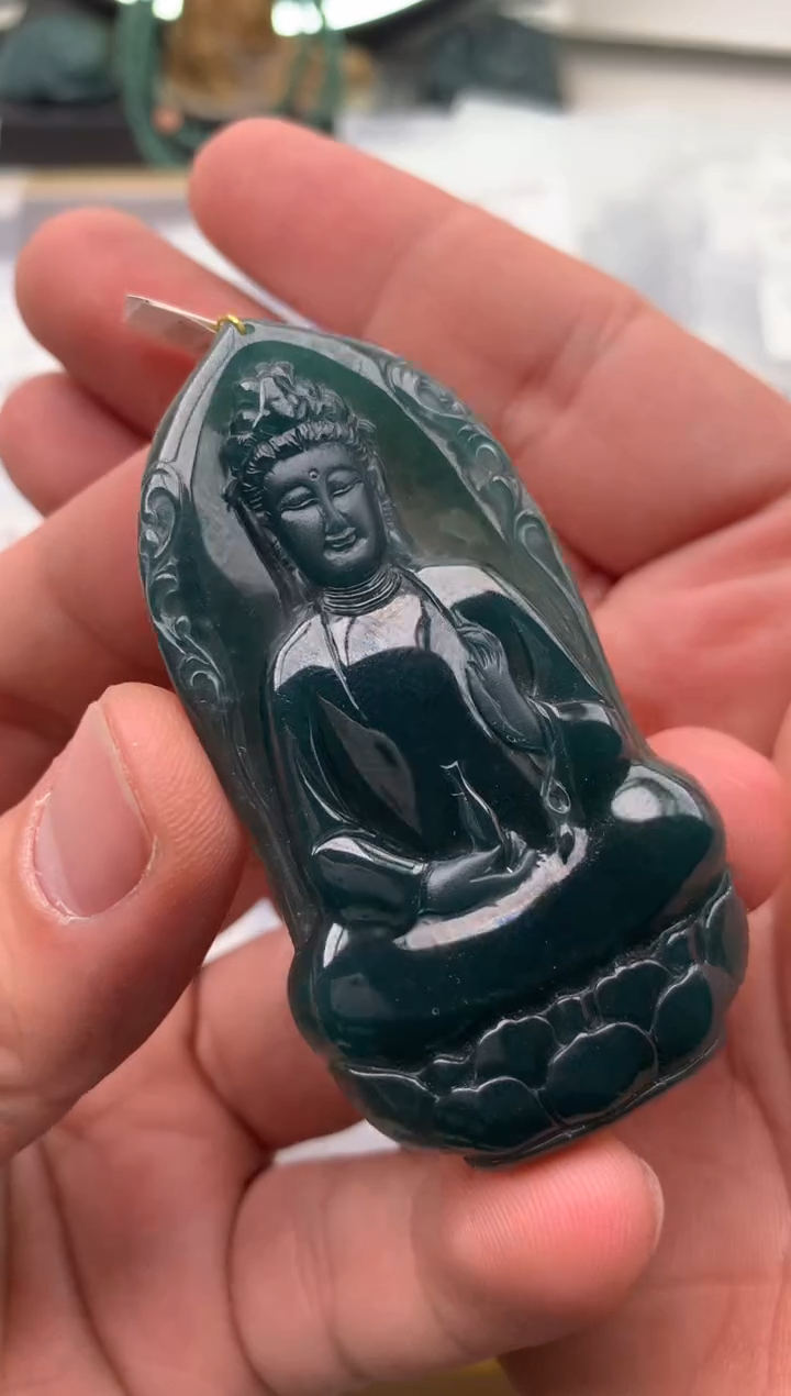 【闪购商品】翡翠颈饰未镶嵌素衣观音