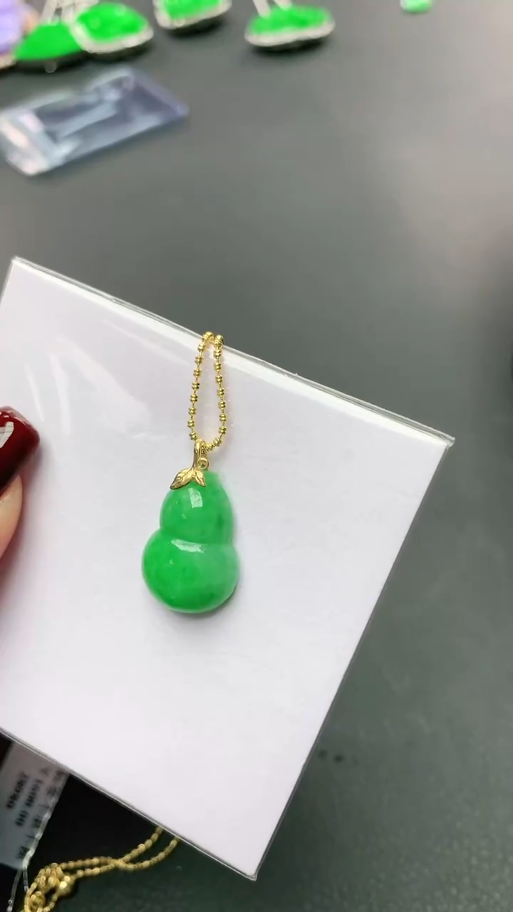 【闪购商品】翡翠颈饰18K金镶嵌赠礼盒证书