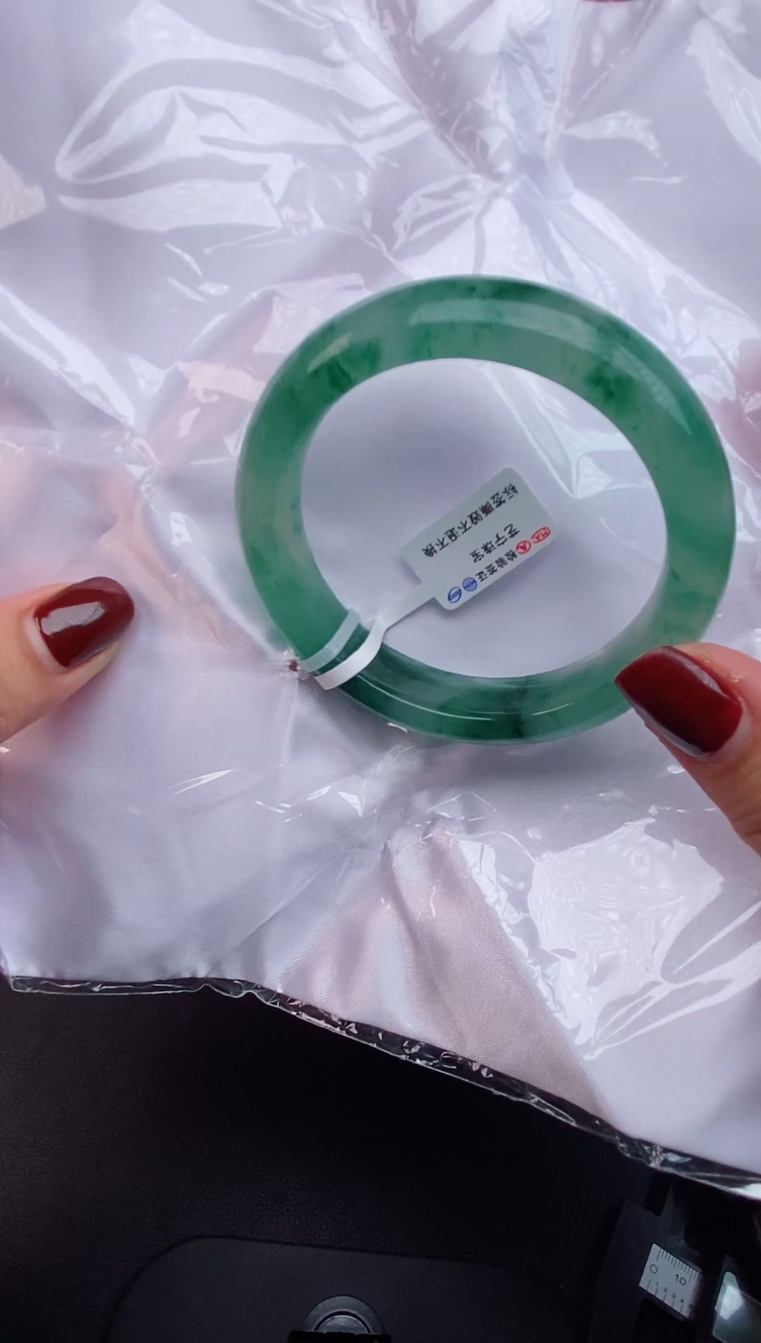 【闪购商品】石英质玉手镯未镶嵌30