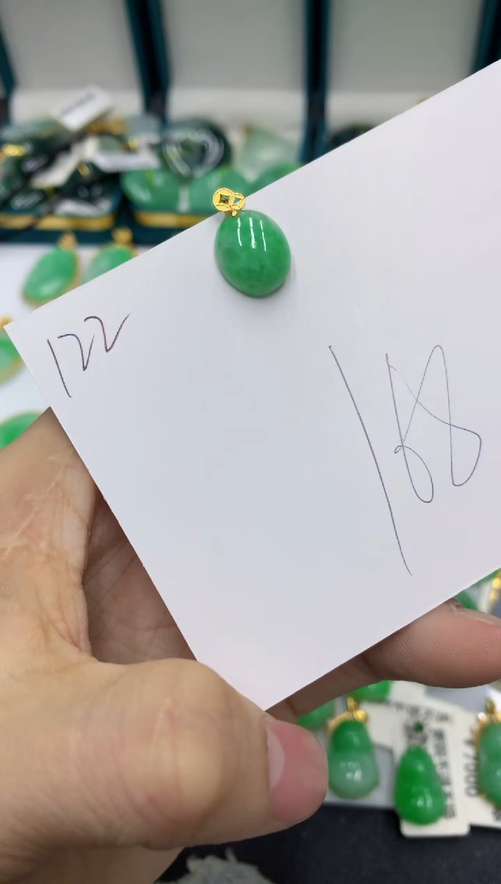 【闪购商品】翡翠颈饰18K金镶嵌号链接11111