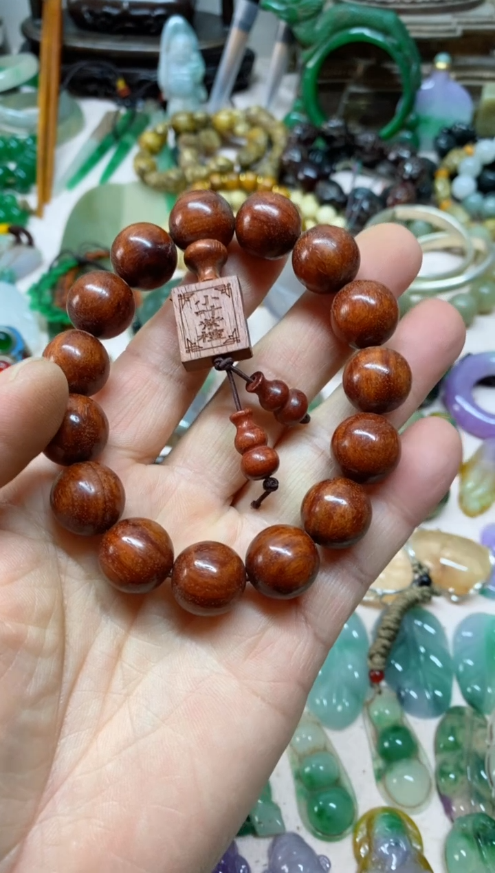 【闪购商品】6直播间 的实时画面
