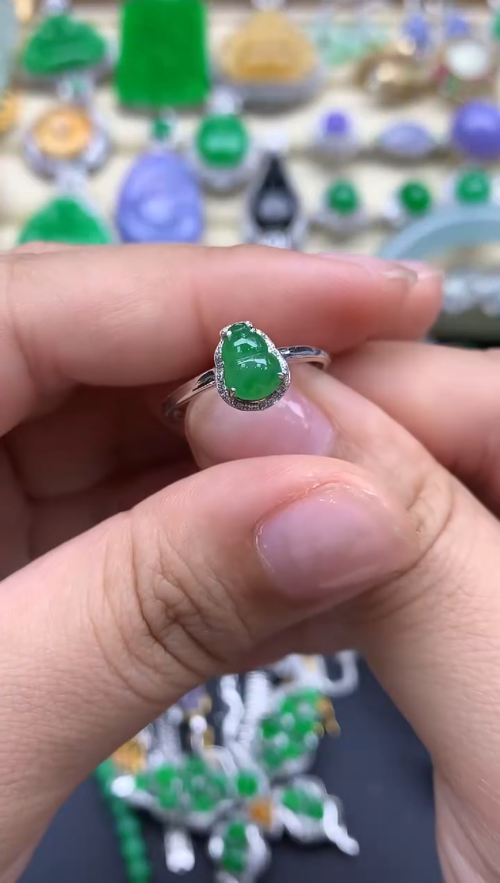 翡翠戒指18K金镶嵌449-春日珠宝