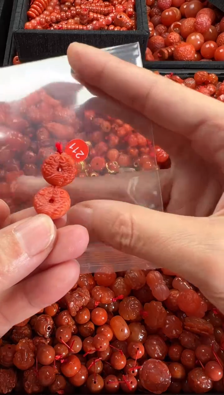 【闪购商品】南红玛瑙颈饰未镶嵌1