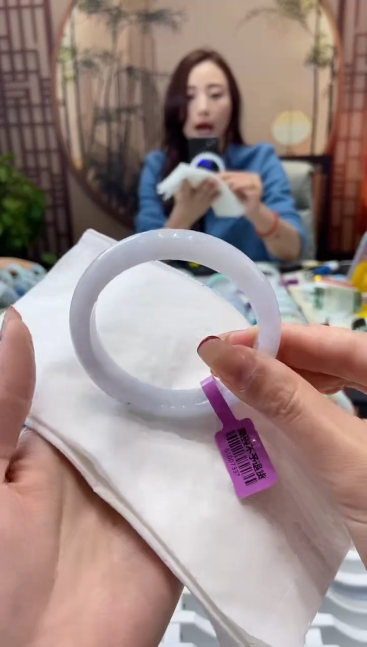 【闪购商品】翡翠手镯未镶嵌00007501