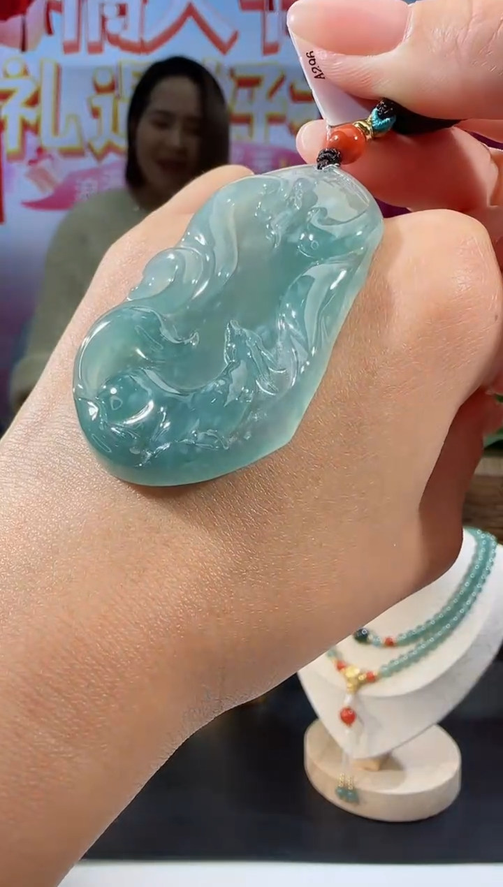 【闪购商品】翡翠吊坠(不含链)未镶嵌凤九多样性发一