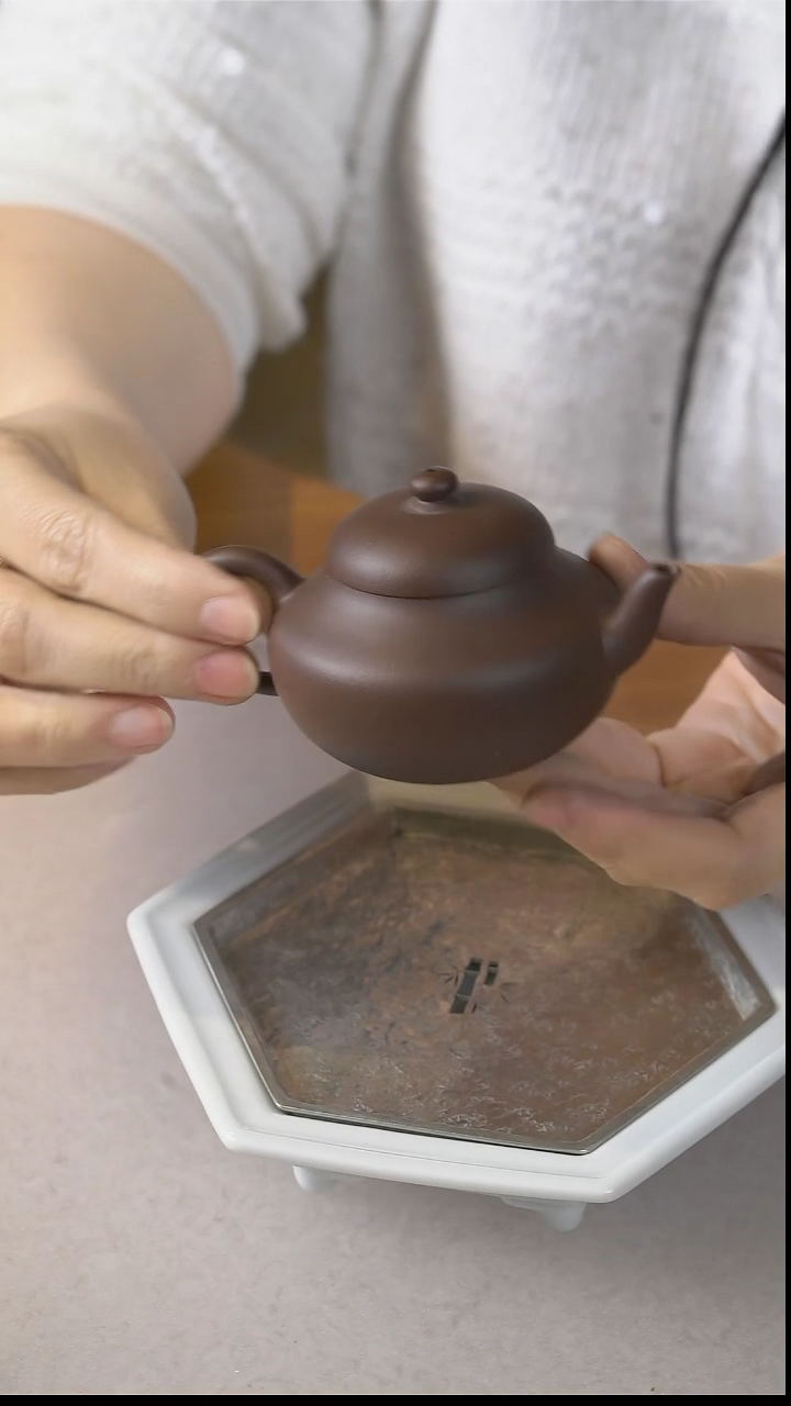瓢亭造器丨行云紫砂壶  一把