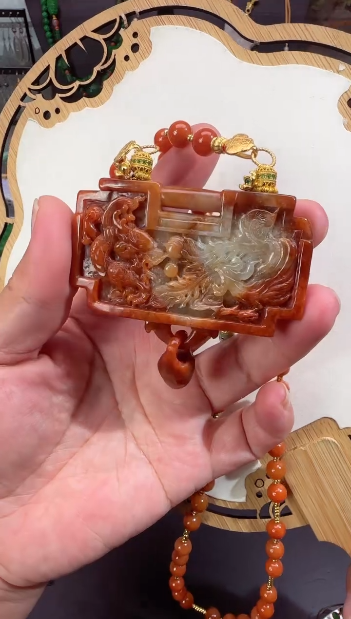 【闪购商品】翡翠颈饰未镶嵌牌子