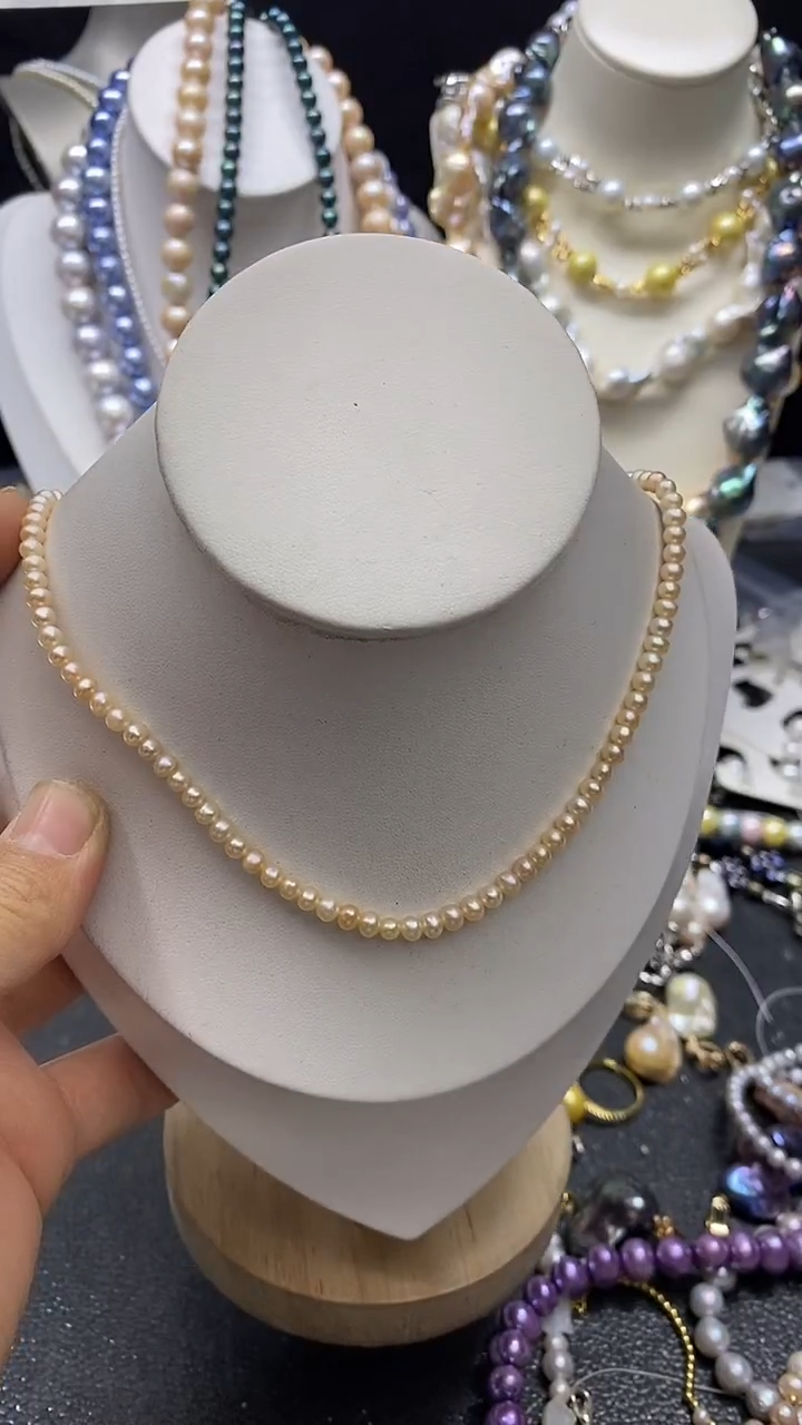 颈饰未镶嵌淡水珍珠多人