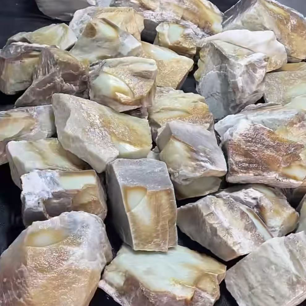 新疆和田玉玉石奇石毛料糖白山料原石