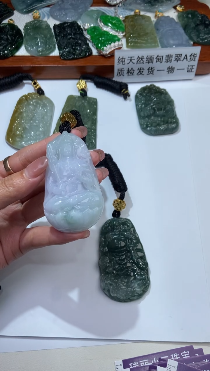 【闪购商品】翡翠颈饰未镶嵌276173