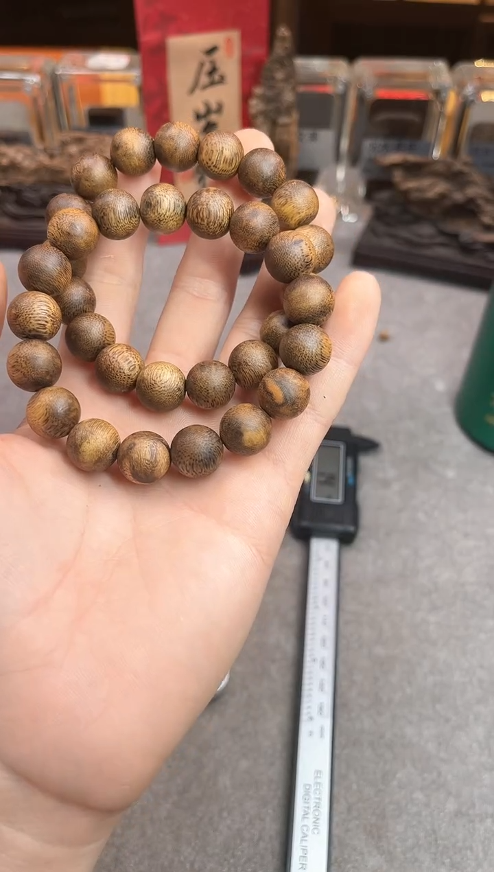 【闪购商品】沉香手串76号陆河多样性发货1条