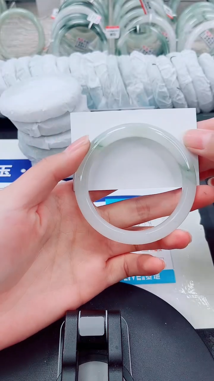 未镶嵌手镯石英质玉318-57/58