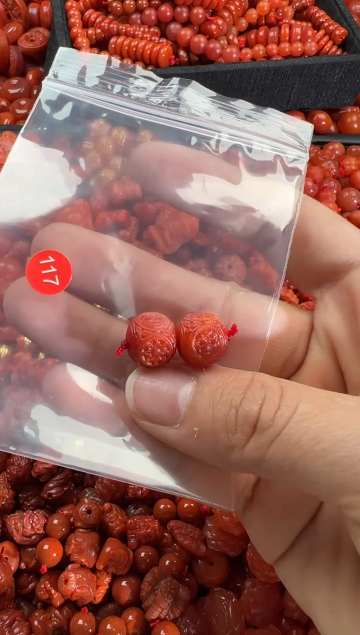 【闪购商品】南红玛瑙颈饰未镶嵌1