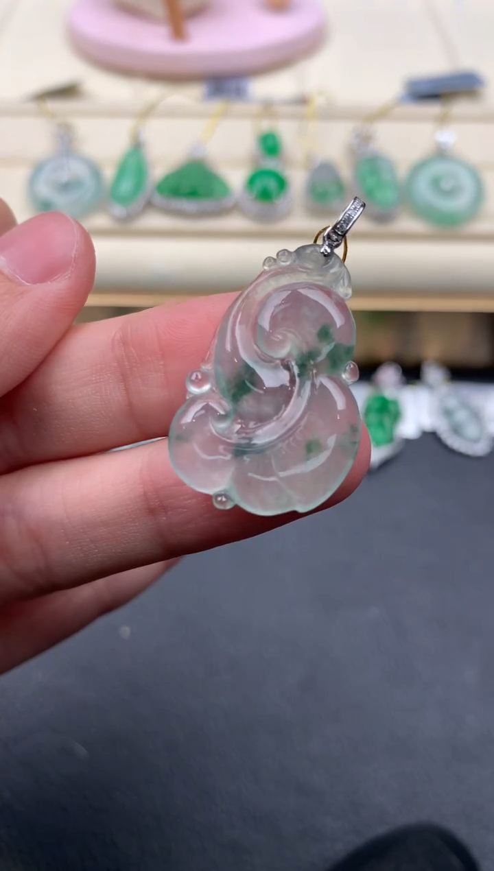 【闪购商品】翡翠颈饰18K金镶嵌A711....