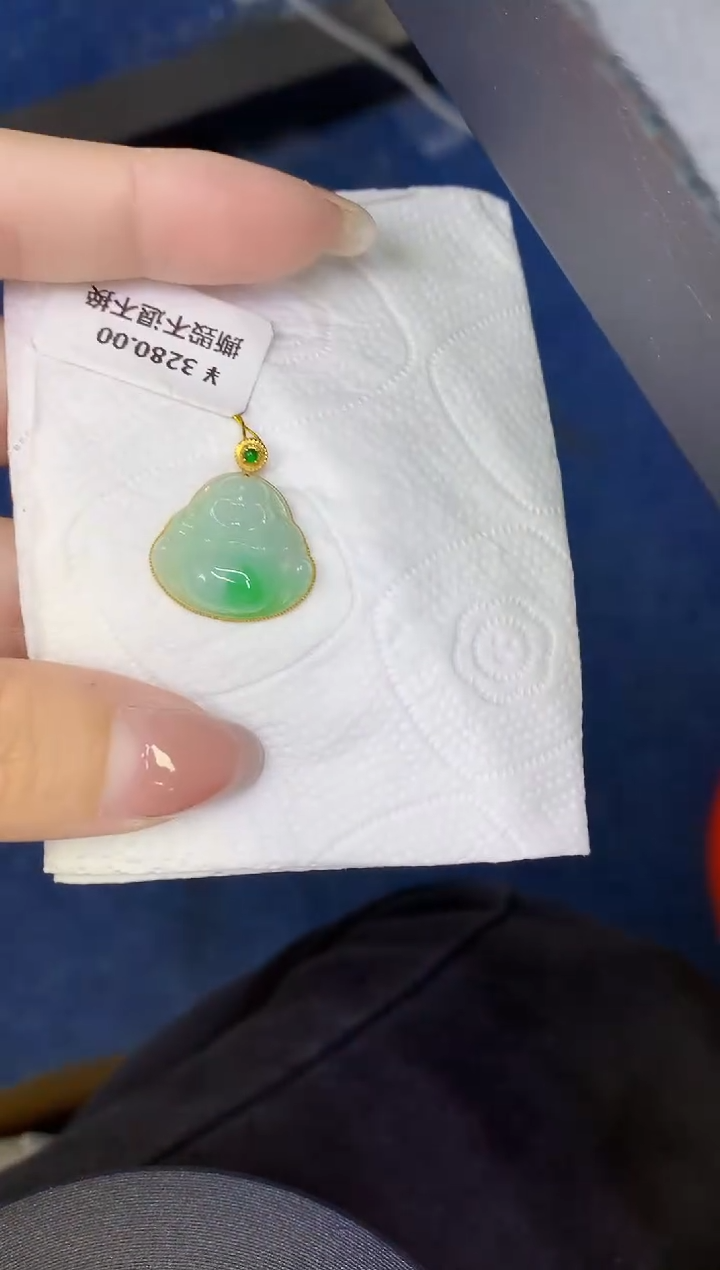 颈饰18K金镶嵌翡翠缅甸天然翡翠a货