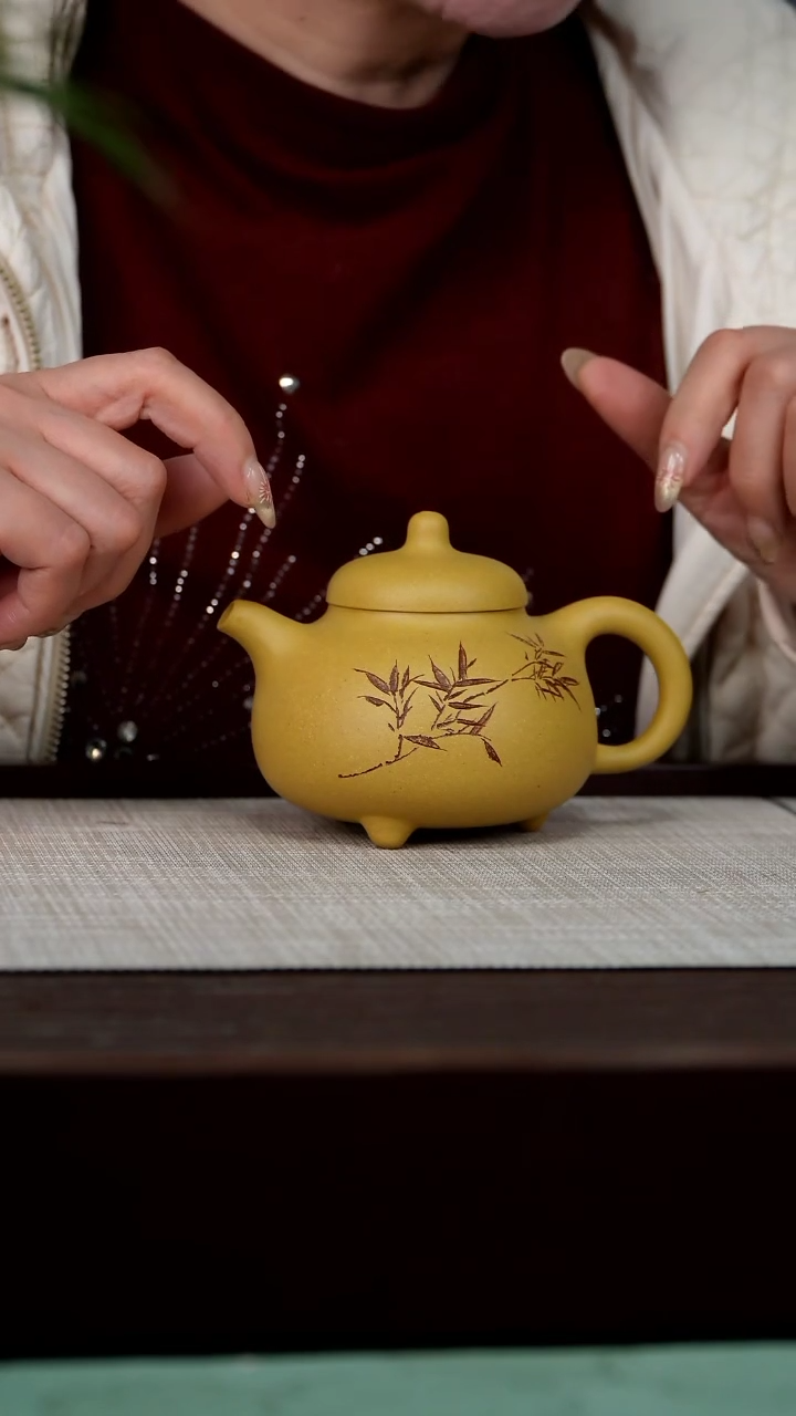 【闪购商品】宜兴原矿紫砂壶茶壶260C