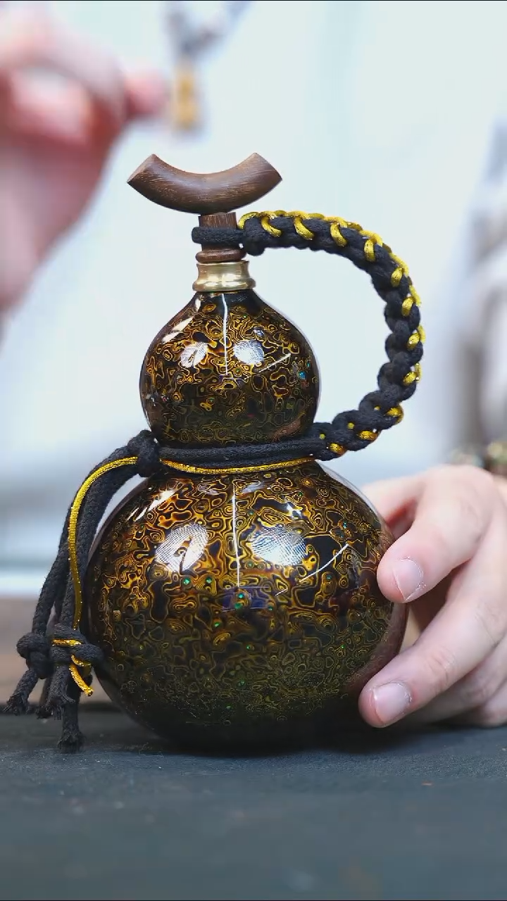 【闪购商品】RU163漆艺酒葫芦不包手串及旋转底座