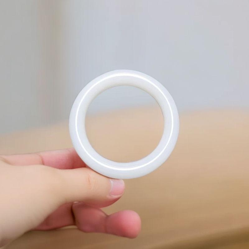 新疆白正圈精品手镯