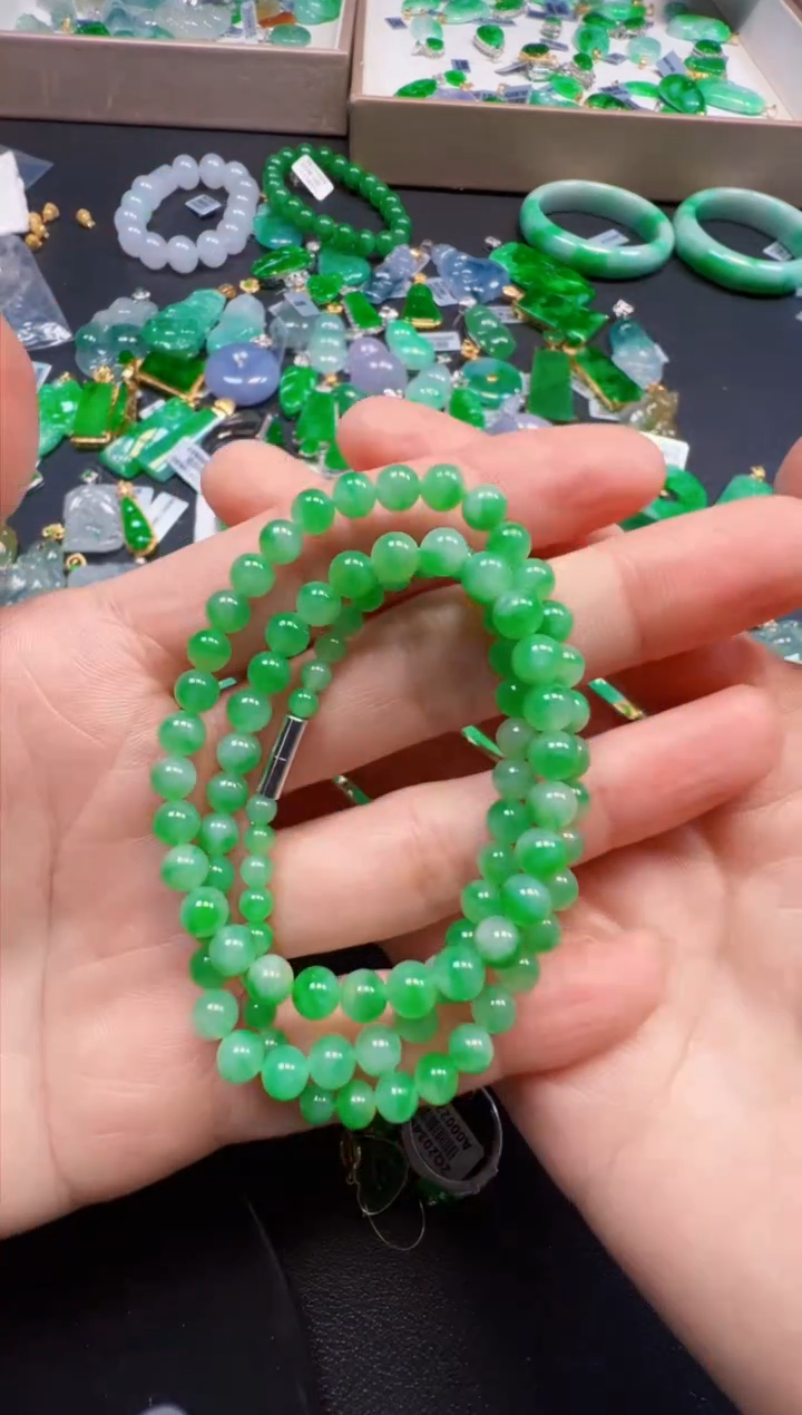 【闪购商品】翡翠项链未镶嵌9800一条