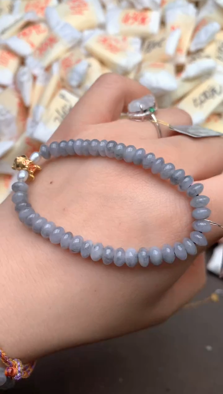 【闪购商品】翡翠手串未镶嵌  —