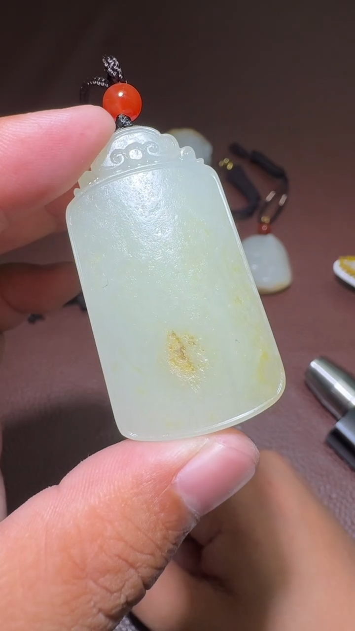 未镶嵌和田玉挂件和田玉