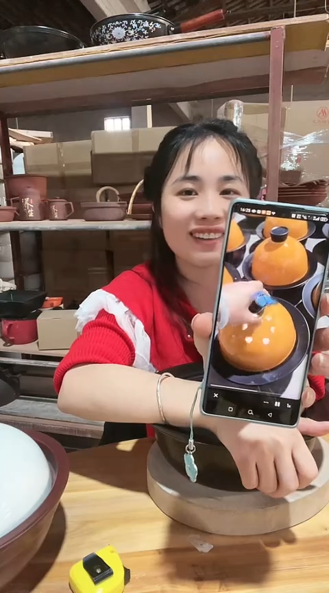 陶瑕疵黑色冒锅橙塔基盖