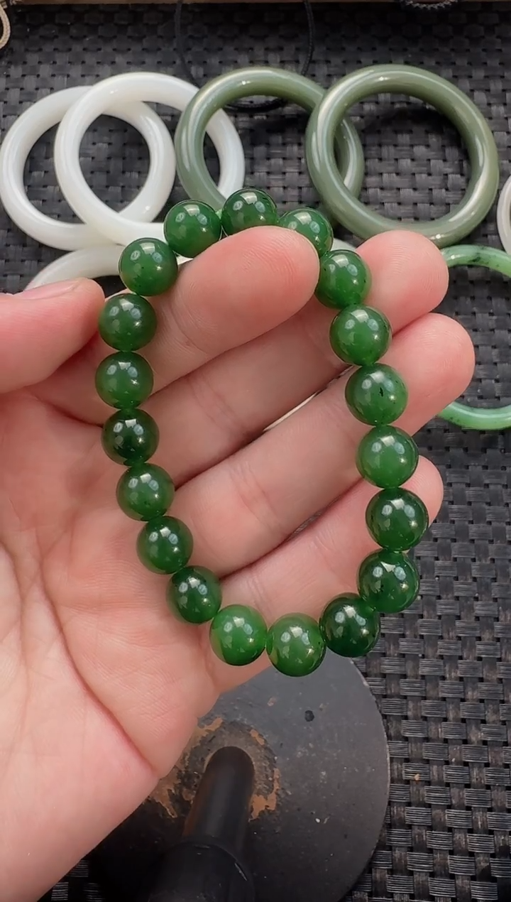 颈饰未镶嵌和田玉10mm碧玉手串