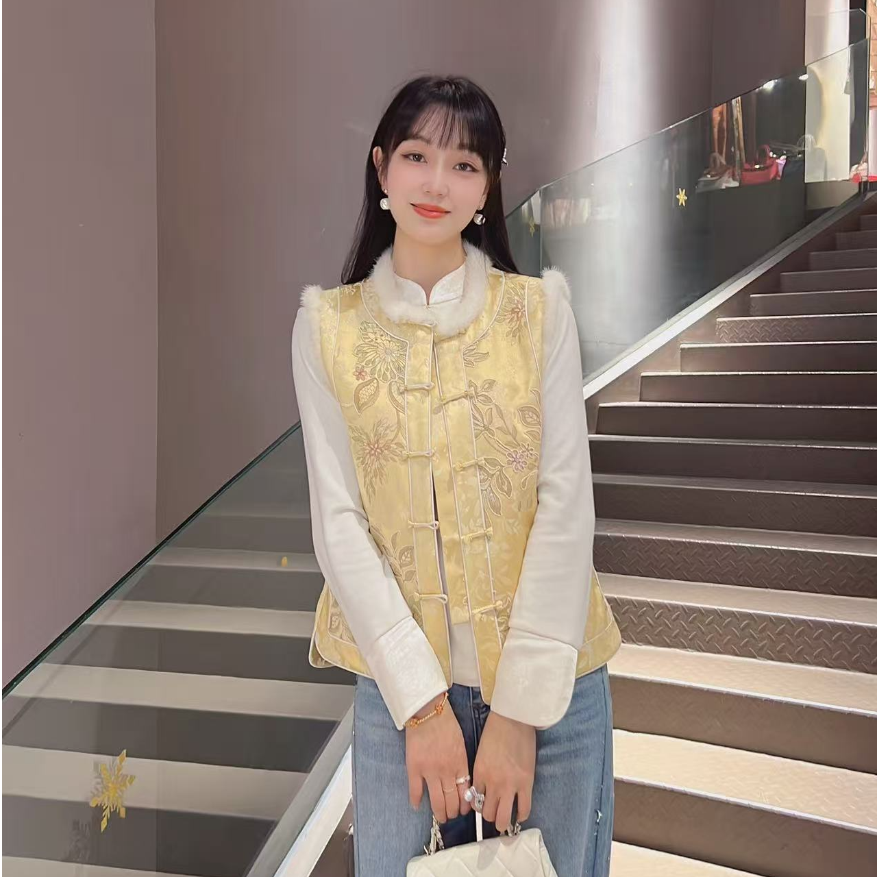 《ELFBOX》【金秋】冬款重工刺绣时尚百搭显瘦加厚夹棉女马甲6676