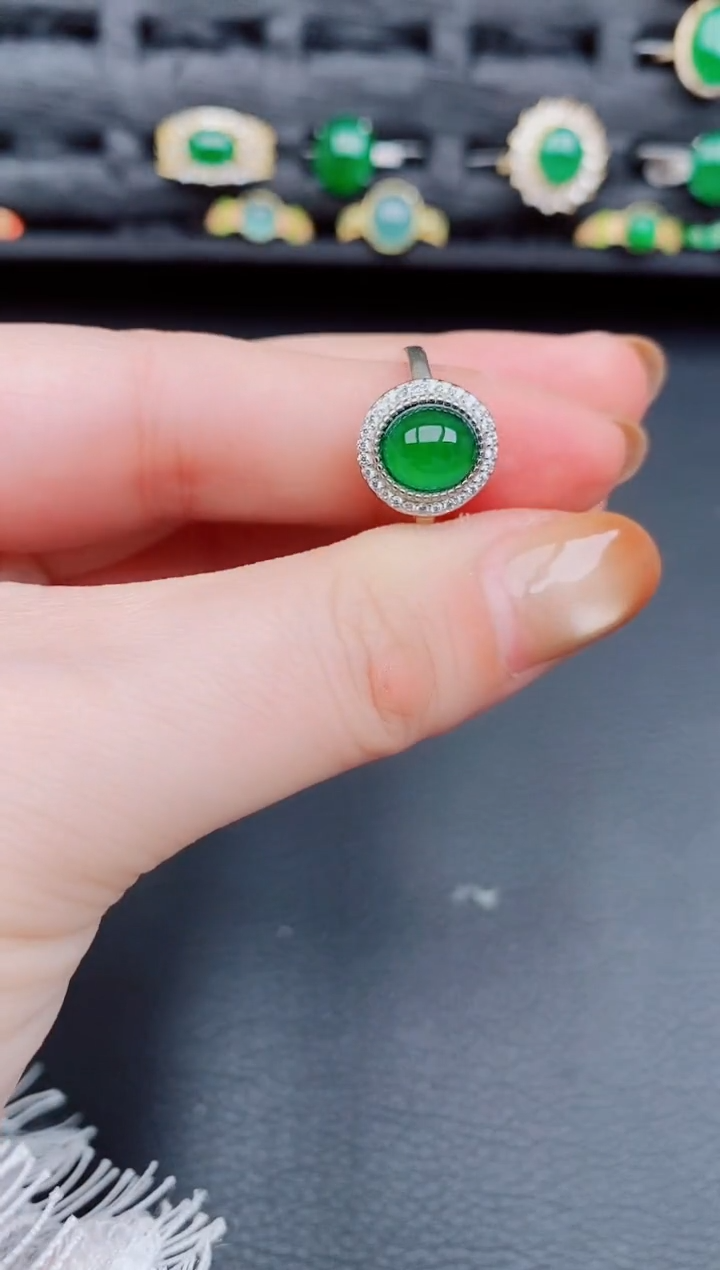 【闪购商品】翡翠戒指银S925镶嵌天然A货翡翠168