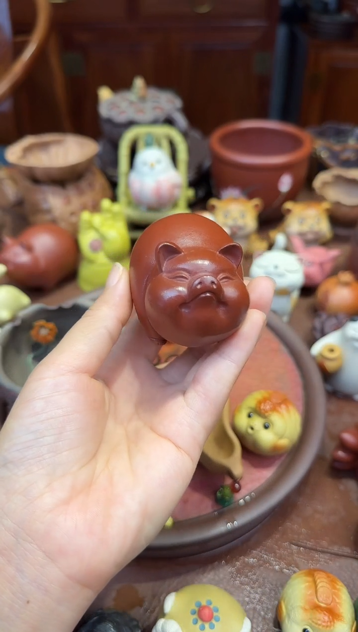 紫砂茶宠朱泥小猪