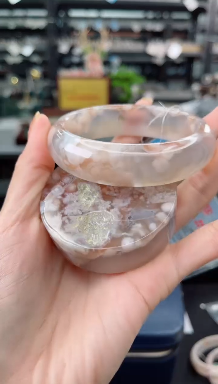 【闪购商品】石英质玉手镯未镶嵌60圈口（赠品镯心）3540353