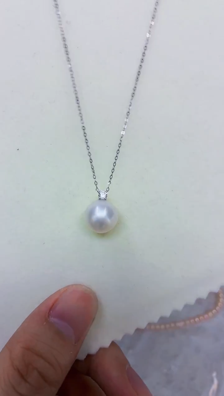 18K金镶嵌DA海水珍珠澳白吊坠11-12 y428