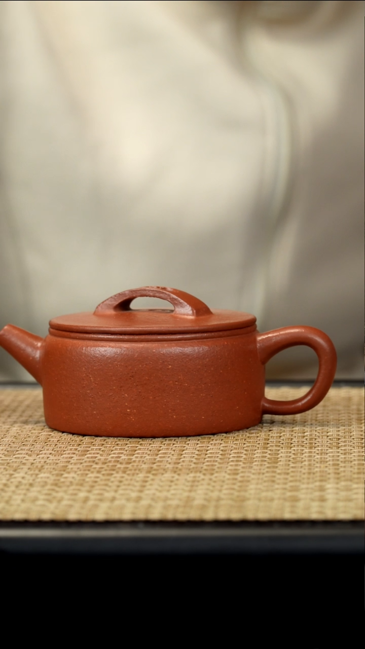 【闪购商品】紫砂茶壶红降坡汉瓦/140*c