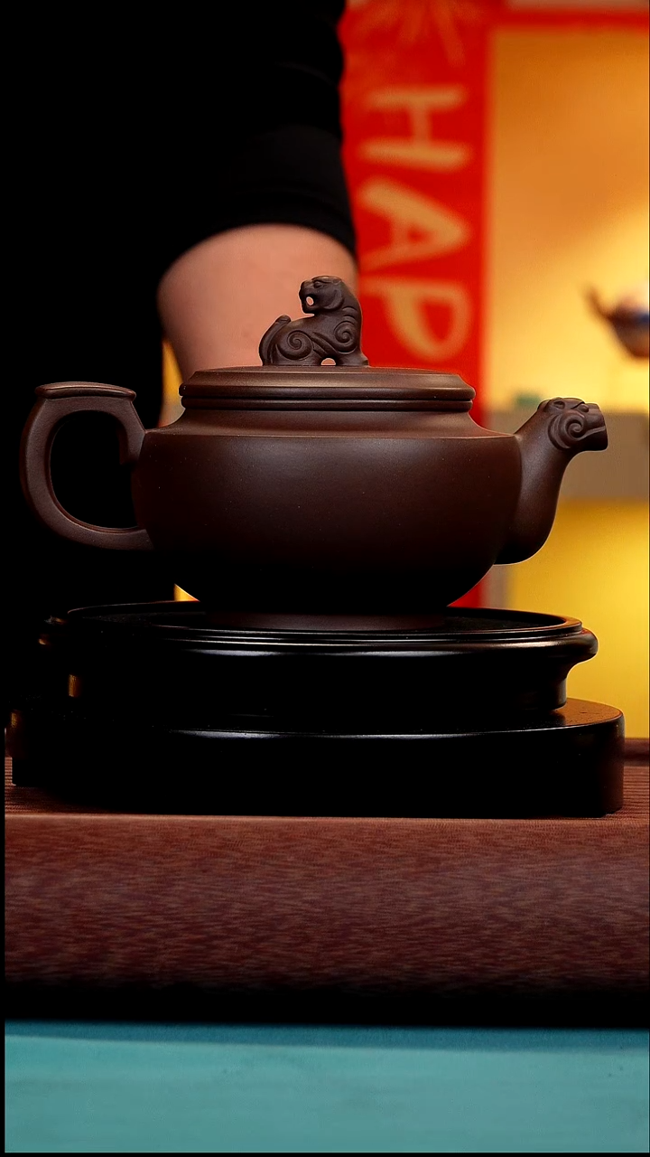 茶壶紫砂沙***香寅客 紫泥 邱玉林制