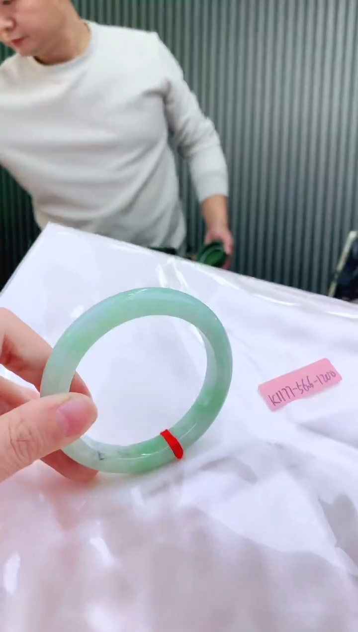 未镶嵌手镯翡翠56
