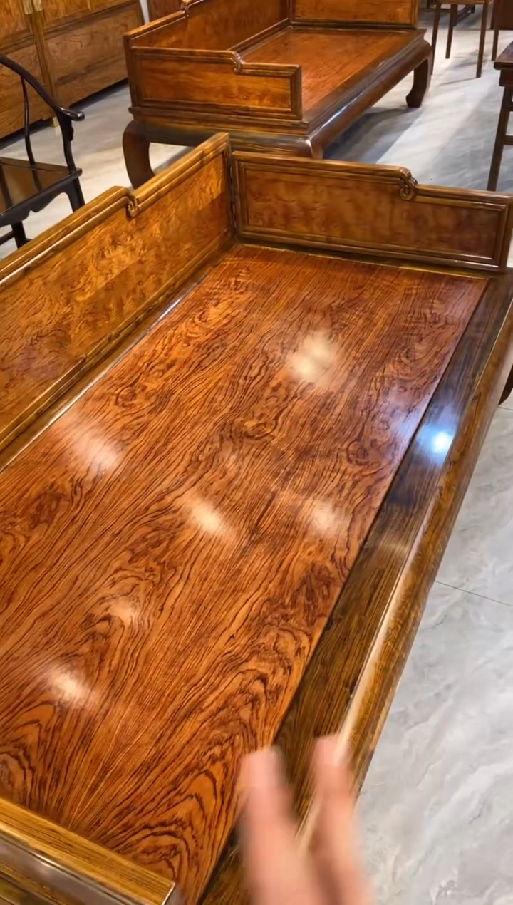 花梨木类精*斋罗汉床