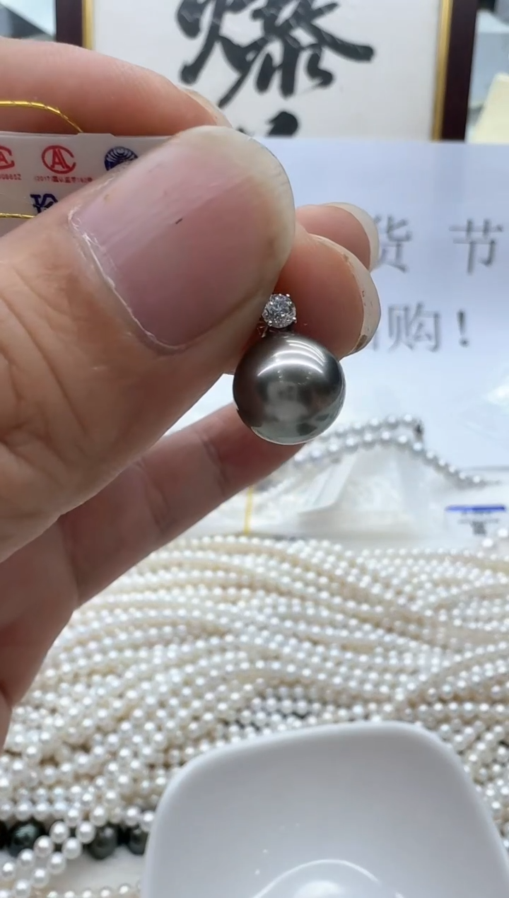 【闪购商品】海水珍珠颈饰18K金镶嵌清货