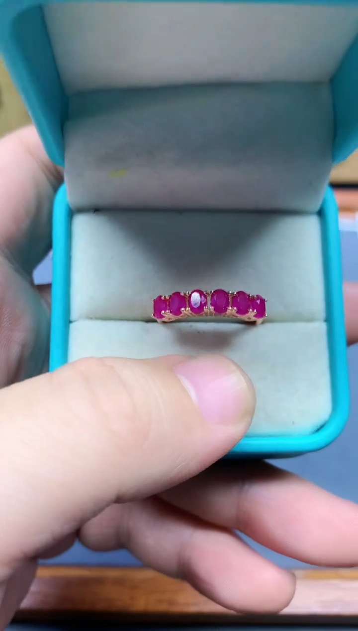 【闪购商品】红宝石戒指银S925镶嵌........