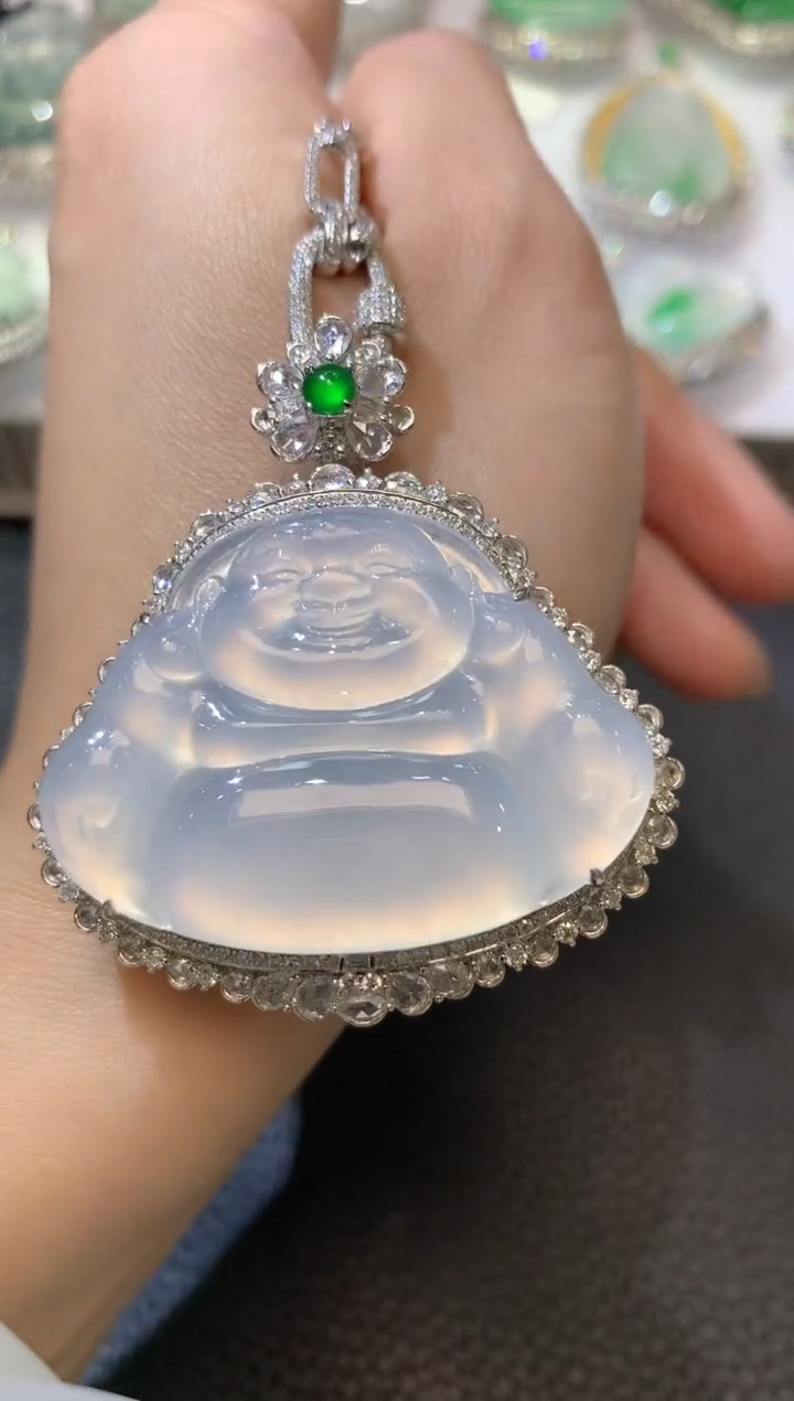 【闪购商品】翡翠吊坠(不含链)18K金镶嵌C66