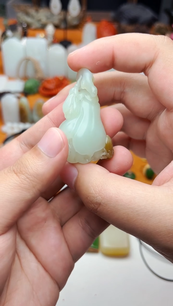 【闪购商品】和田玉颈饰未镶嵌吊坠01