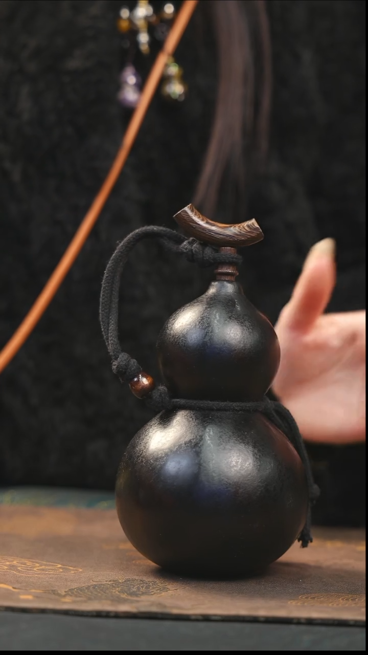 【闪购商品】XK277大漆酒葫芦不包手串及旋转底座